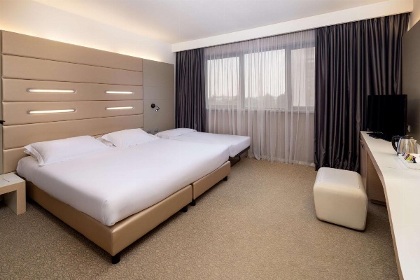Best Western Plus Tower Hotel Bologna image 6